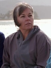 Beachfront Bargain Hunt