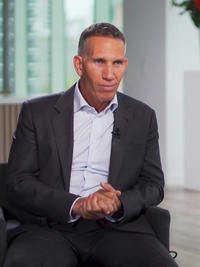 The David Rubenstein Show: Peer to Peer Conversations